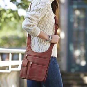 JPOurse & Cie Traveler Leather Cross Body Bag Purse NEW